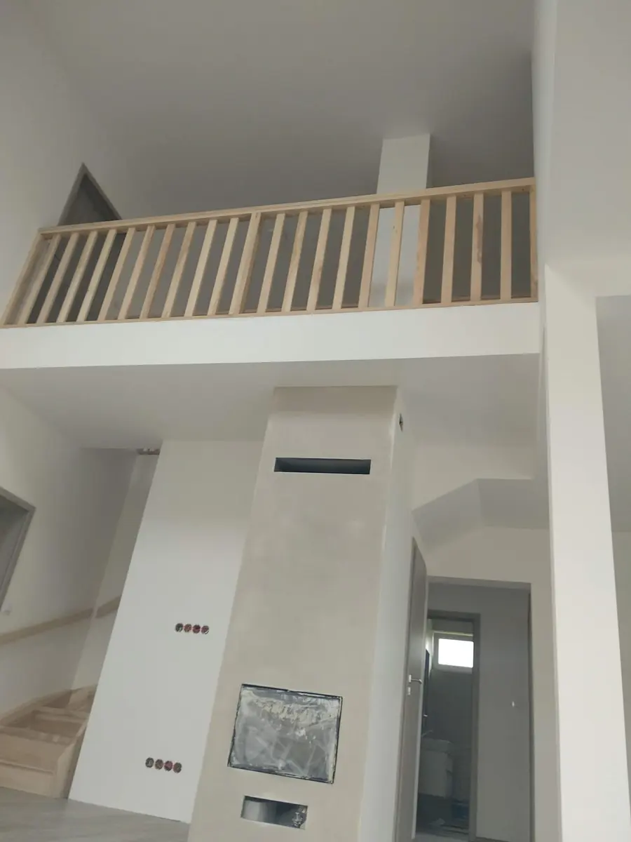 Prostor do krovu z&nbsp;úrovně přízemí, Hřibiny