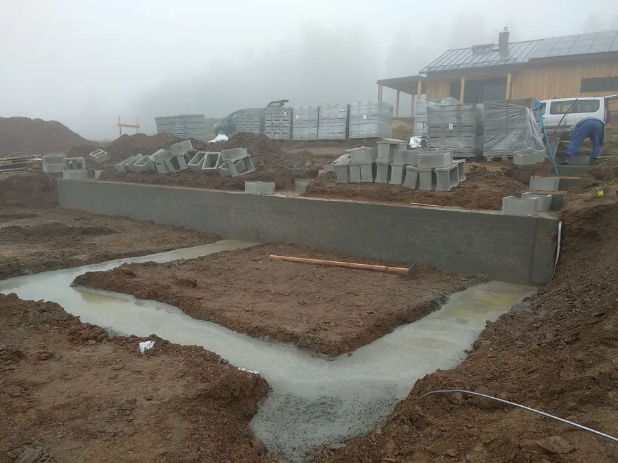 Základový pás připravený na zdivo, Klášterec nad Orlicí